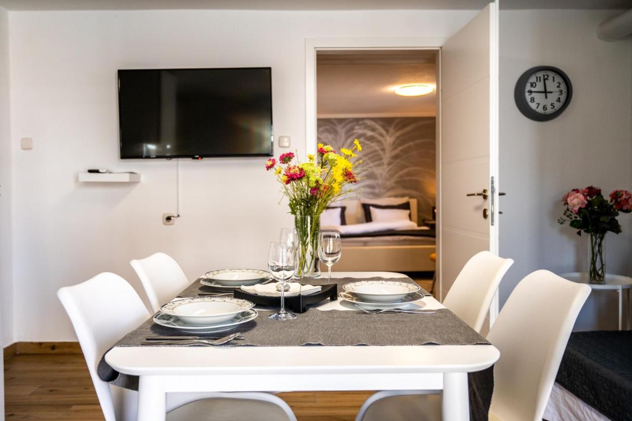 Apartments Krasna Постойна Екстериор снимка